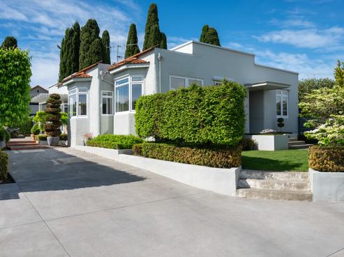 2 Busby Hill, Havelock North
