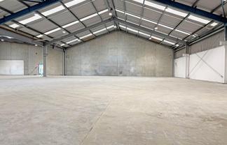 1,205M² HEAVY INDUSTRIAL UNIT FOR LEASE
