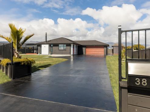 38 Kawatiri Place, Westport