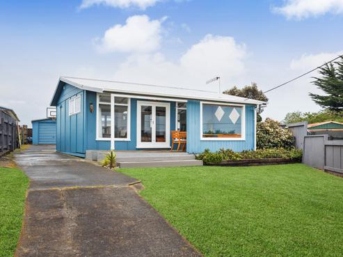 10 Kent Terrace, Foxton Beach