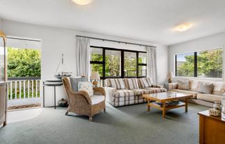 135 Everitt Crescent, Whangamata
