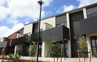 4/10-12 Humphreys Place, Mangere