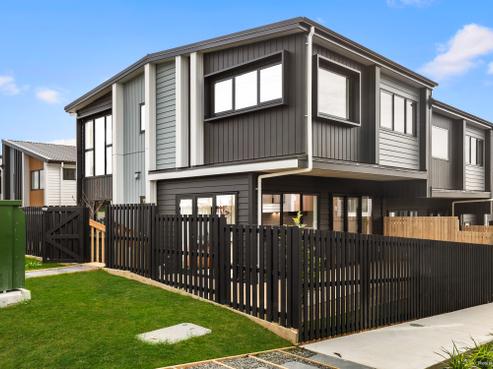 2/147B Carlisle Road, Northcross