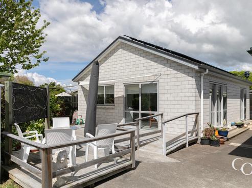 24 Mill Road, Clive