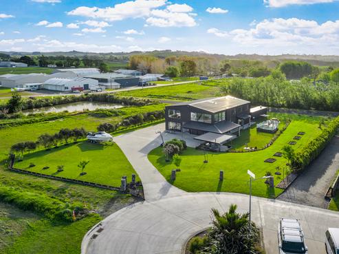 22 Runway Rise, Dairy Flat