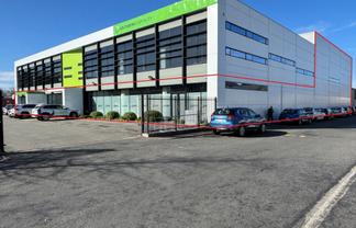 Showroom, Office, Warehouse with Canopy + Carparks