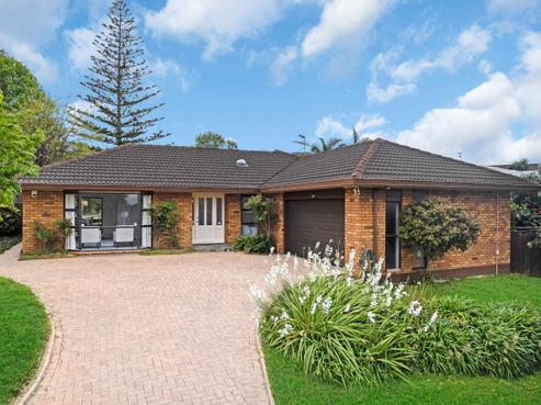 25 Lexington Drive, Botany Downs