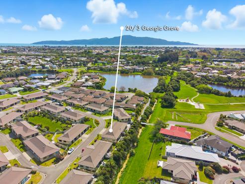 20/3 Georgia Grove, Paraparaumu