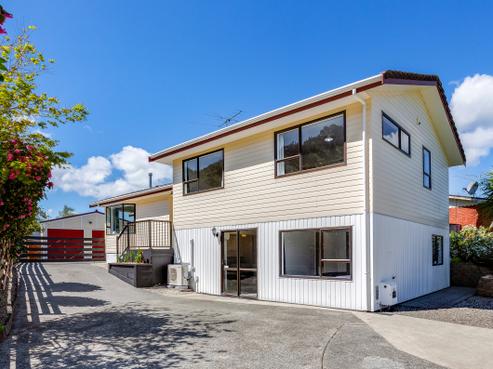 22 Tacoma Drive, Totara Park