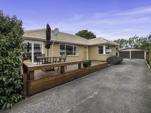 82 Farquhars Road, Redwood