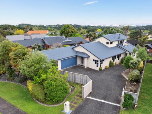 32 Kuripaka Crescent, The Gardens