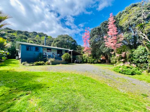 275 Lillis Lane, Coromandel