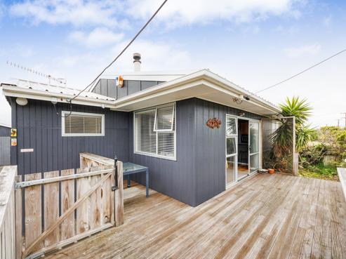 79 Nash Parade, Foxton Beach