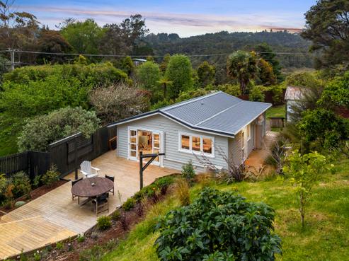 619 Huia Road, Parau