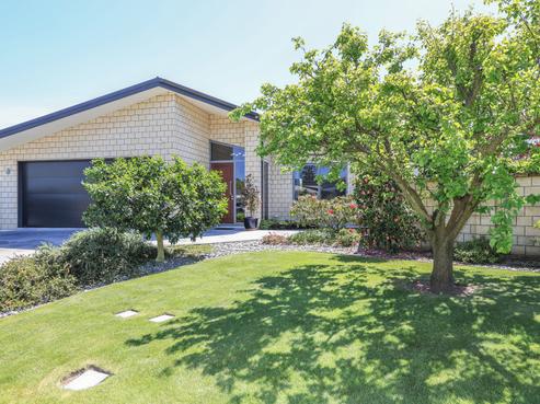 14 Raven Grove, Havelock North