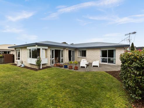20 Hetley Crescent, Taradale
