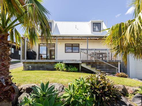 126A Ocean Beach Road, Tairua