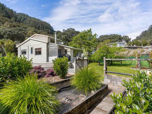 16 Mount Avenue, Pauanui