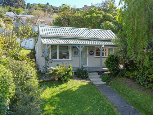 63 Totara Street, Ravensbourne
