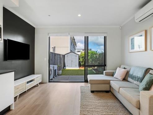 7 Harakeke Road, Hobsonville