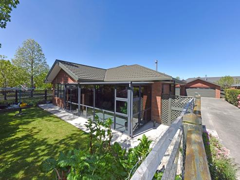 4 Harlech Mews, Avonhead