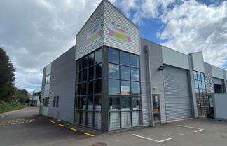 High-stud, versatile, sunny