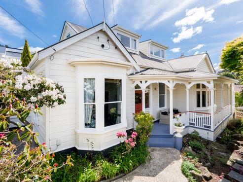 25 Pacific Street, Roslyn
