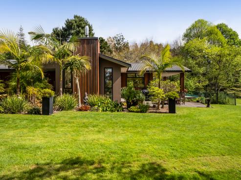 1405 South Road, Oakura