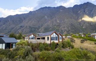 4 McKellar Drive, Jacks Point