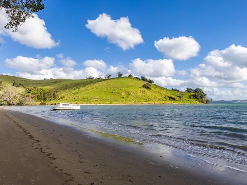 48 Campbell Road, Tawharanui Peninsula