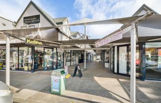 SALON, RETAIL OR OFFICE OPPORTUNITY
