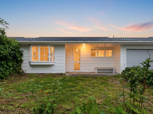 6A Peakes Road, Saint Johns Hill