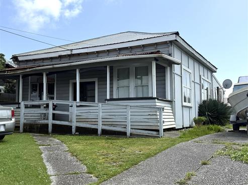 22 Blake Street, Blaketown