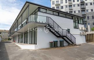 100M² PROFESSIONAL OFFICE OR MEDICAL SUITE