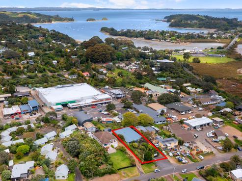 11 Waitai Road, Ostend