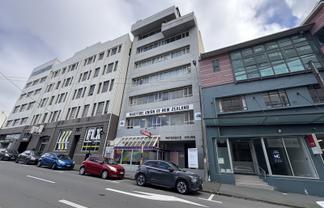 Make Waves at Waterside House