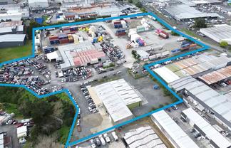 Substantial East Tamaki Yard with Option