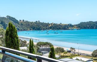 5 Sixth Avenue, Onetangi