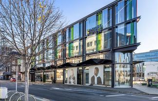 Retail Gem in Architectural Jewel