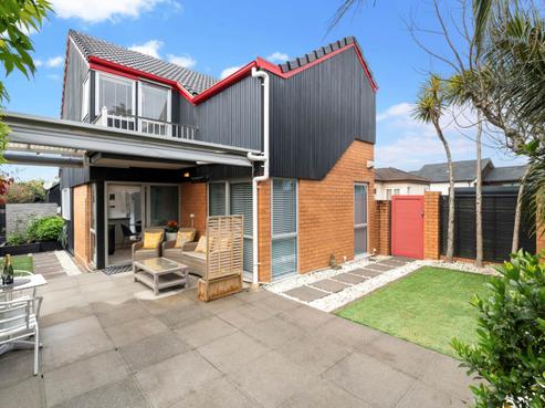 32A Saint Vincent Avenue, Remuera