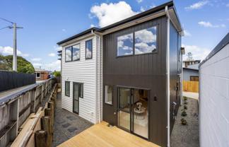 67C Forrest Hill Road, Milford