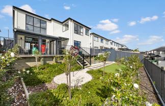 11 Black Shed Road, Flat Bush