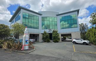 MODERN OFFICE WITH COURTYARD 
