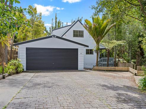 28 Longfellow Parade, Titirangi