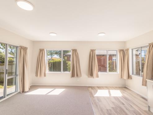 18H Defoe Place, Waltham