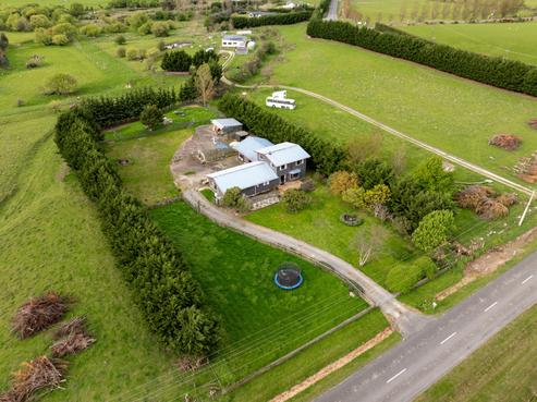 767 Gladstone Road, Gladstone