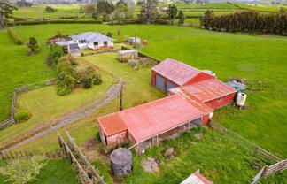 221 Stanley Road, Te Popo