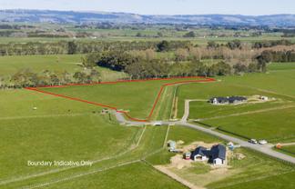 11 Tirohanga Lane, Aorangi