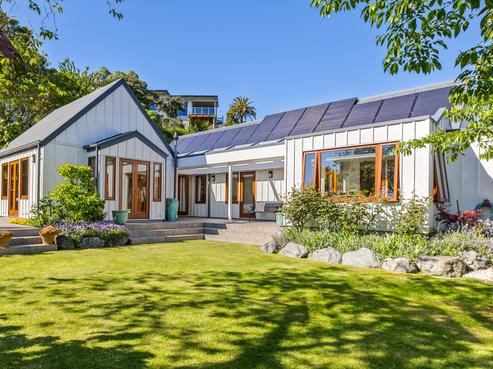 24B Soleares Avenue, Mount Pleasant