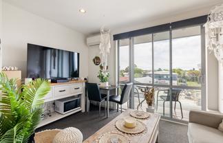 9/376 Worcester Street, Linwood